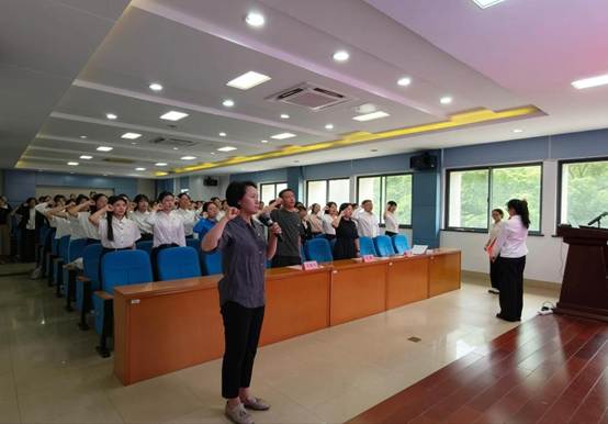 说明: //news.leisisp88.com/__local/2/55/14/845191311A083C11674E397E5F4_1587C916_162B6.jpg